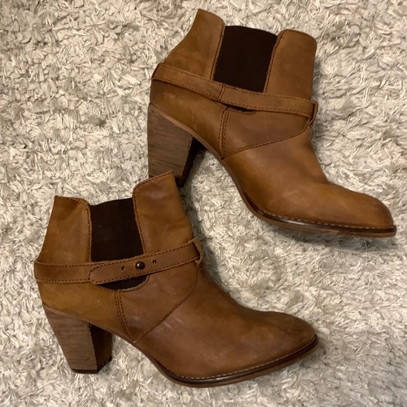 NEW Leather booties- size 10- Steve Madden - Picture 1 of 5